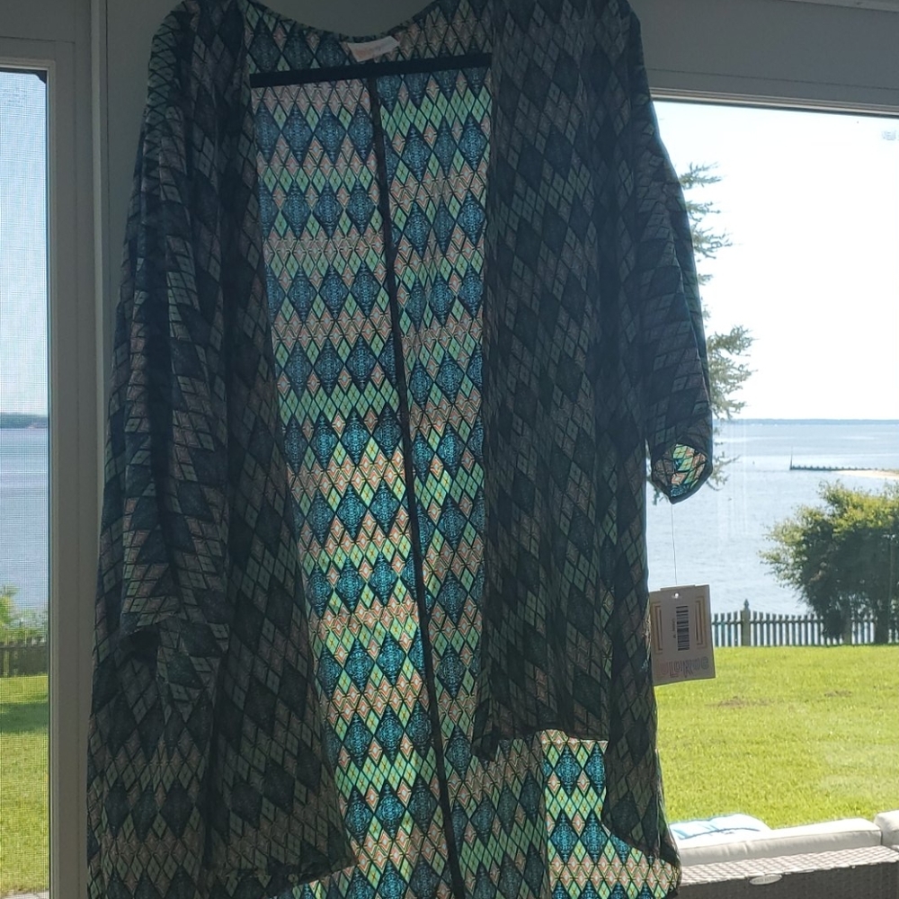 Lularoe lindsay medium